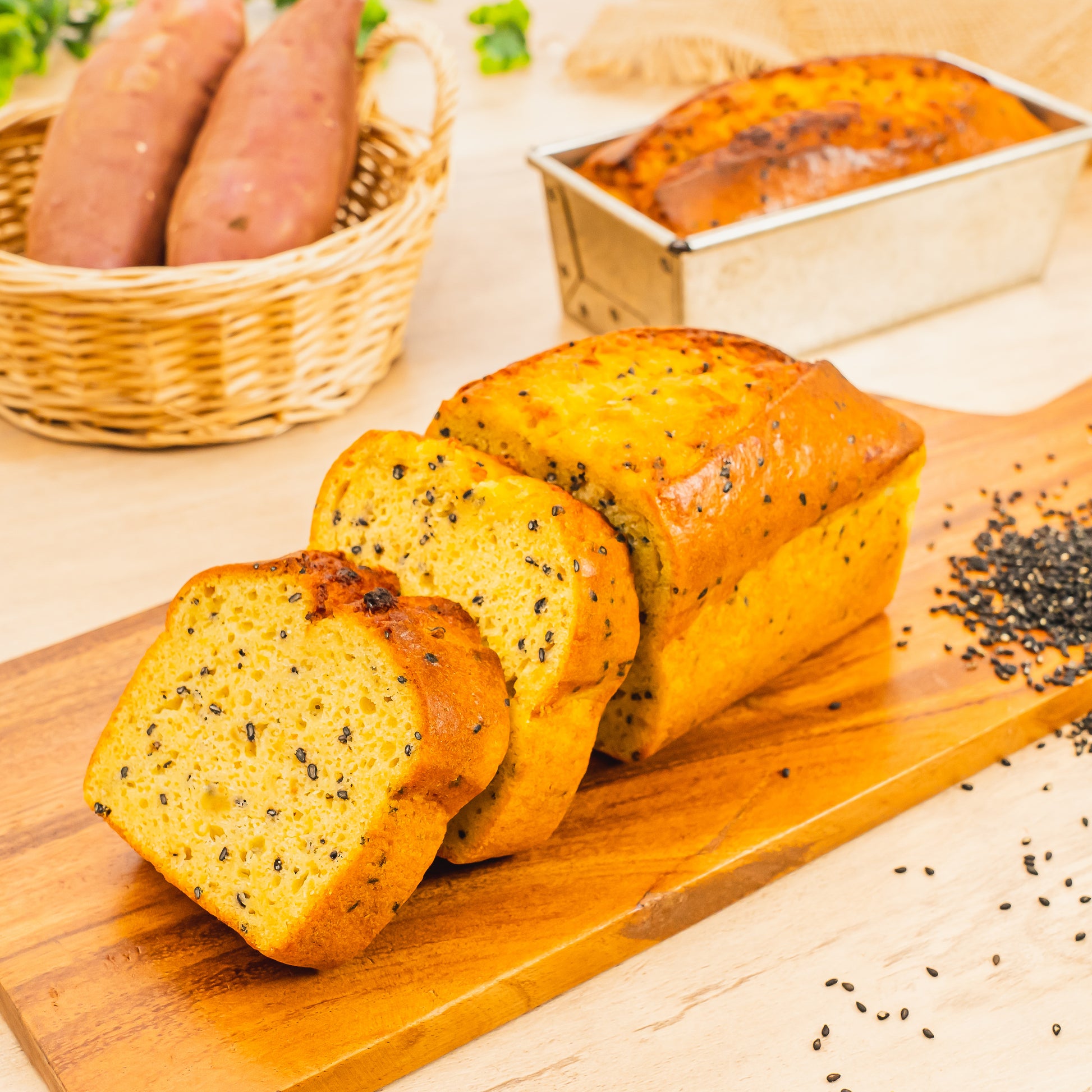 やさいのおやつ パウンドケーキ さつまいも 黒ごま ホールサイズ しっとりパウンドケーキ